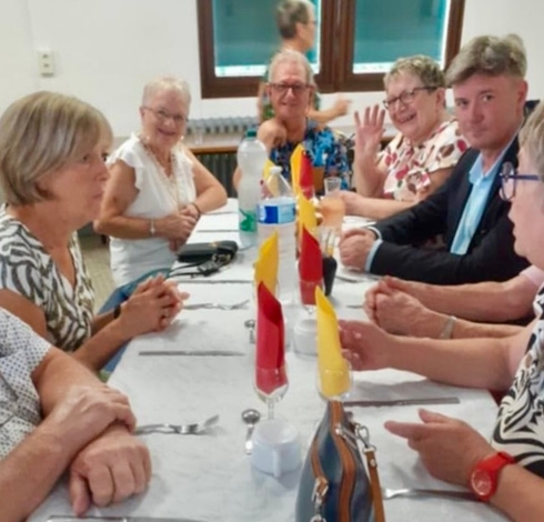 Repas champêtre du club de l'amitié 